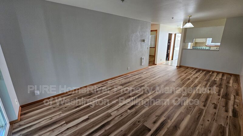 Bellingham House: 2715 W Maplewood Ave