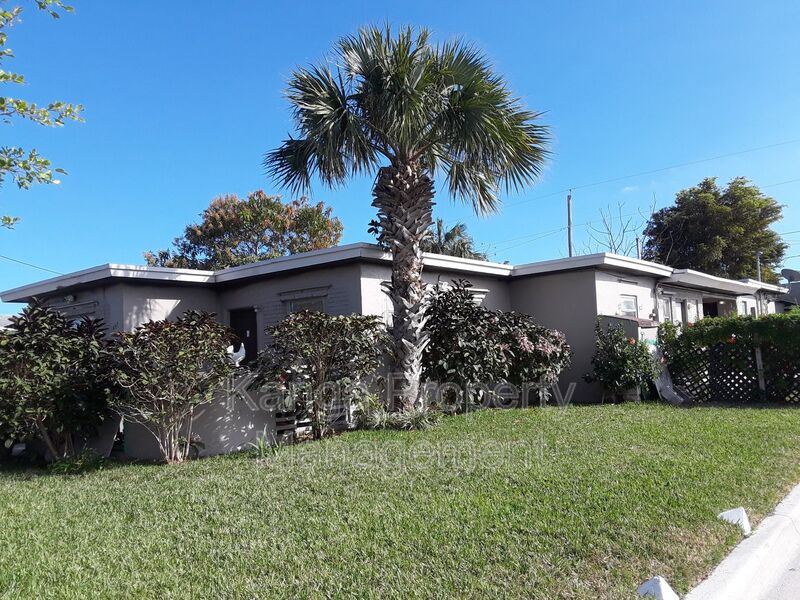 Riviera Beach Condo: 1497 W 34th Street