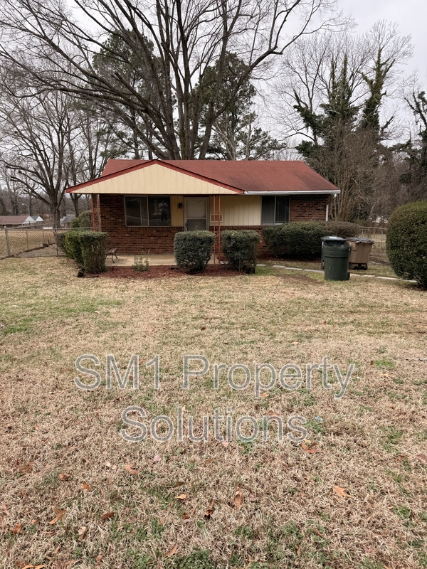 Greensboro House: 2212 Willow Road