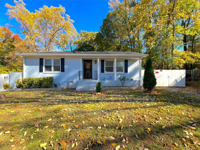 Charlotte House: 2607 Dantrey Pl