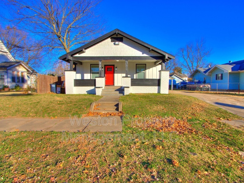 Shawnee House: 721 North Louisa Avenue