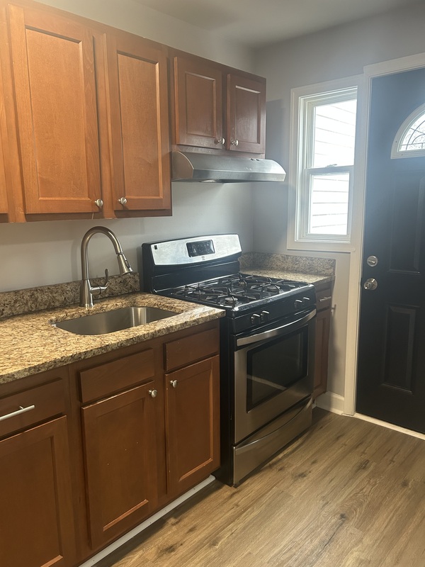 Dundalk House: 784X St Gregory Dr