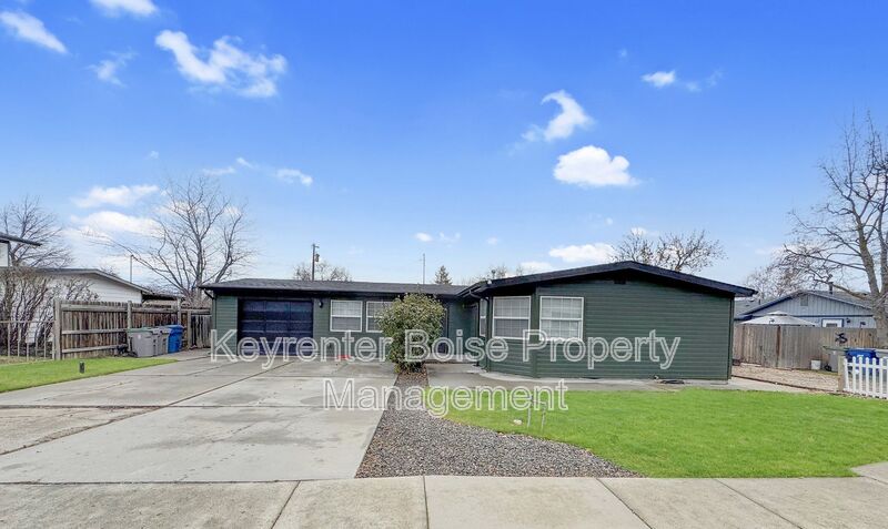 Boise House: 7867 W Camas St