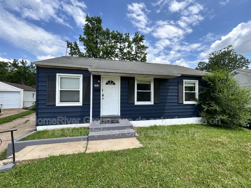 Saint Louis House: 305 Lancashire Rd