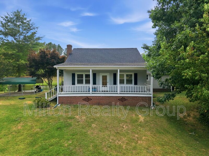 Lillington House: 1184 Jim Christian Rd.
