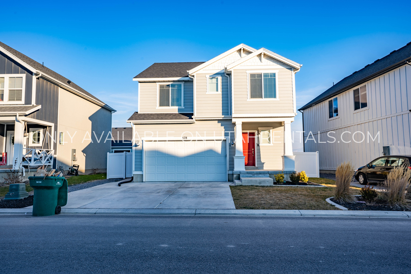 Lehi House: 578 N Sugar Beet Dr