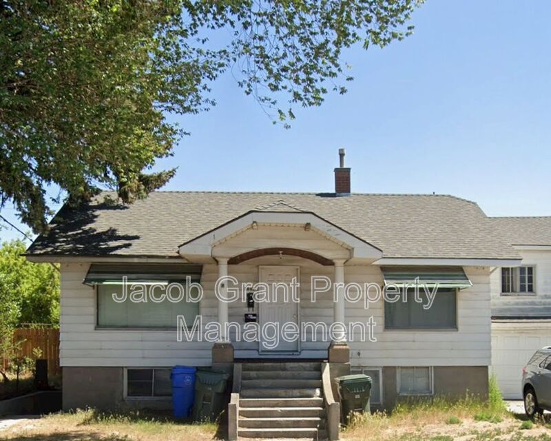 Pocatello House: 1042 S 4th