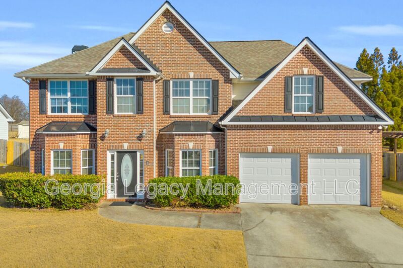 Loganville House: 816 Kaitlyn Drive