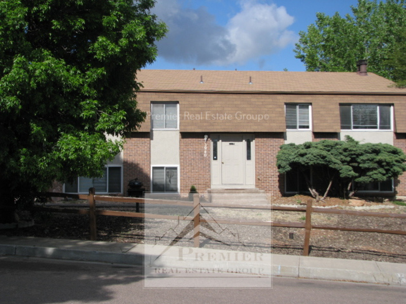 Colorado Springs Condo: 3940 Stonedike #D