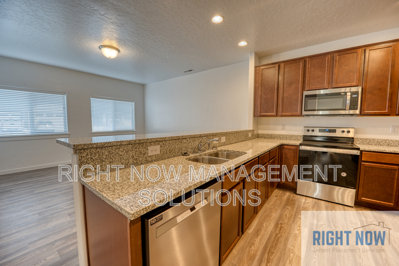 Nampa Townhome: 5505 East Bollo Street