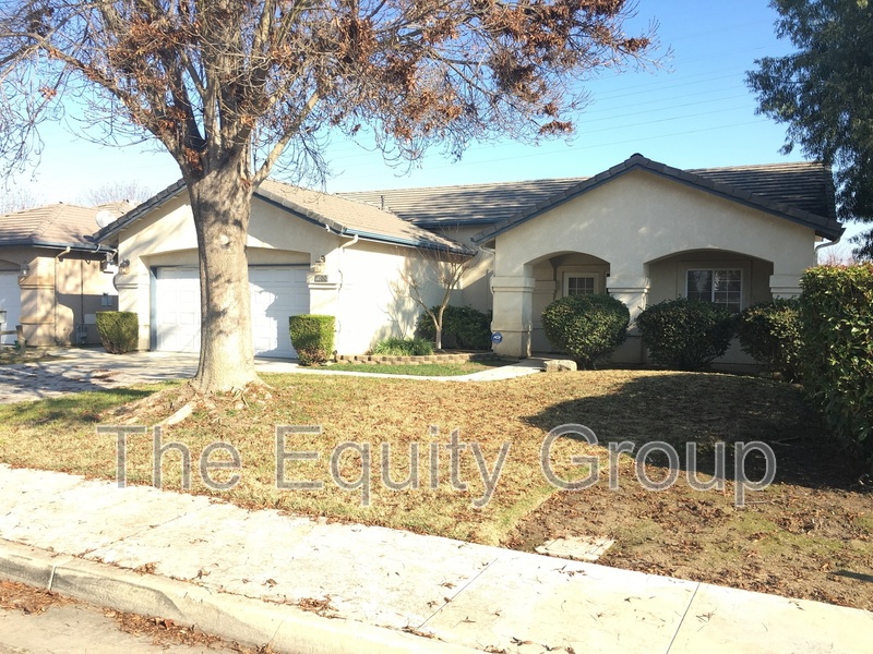 Visalia House: 1100 South Rio Linda Street