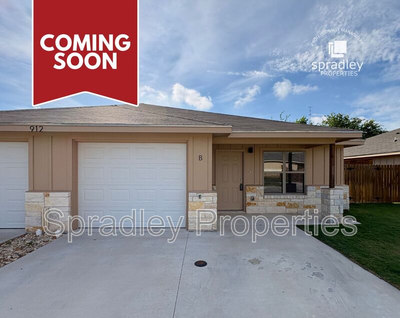Belton Condo: 1012B Menard Ct