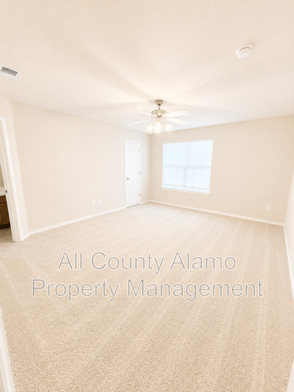 Main Rental Photo 19