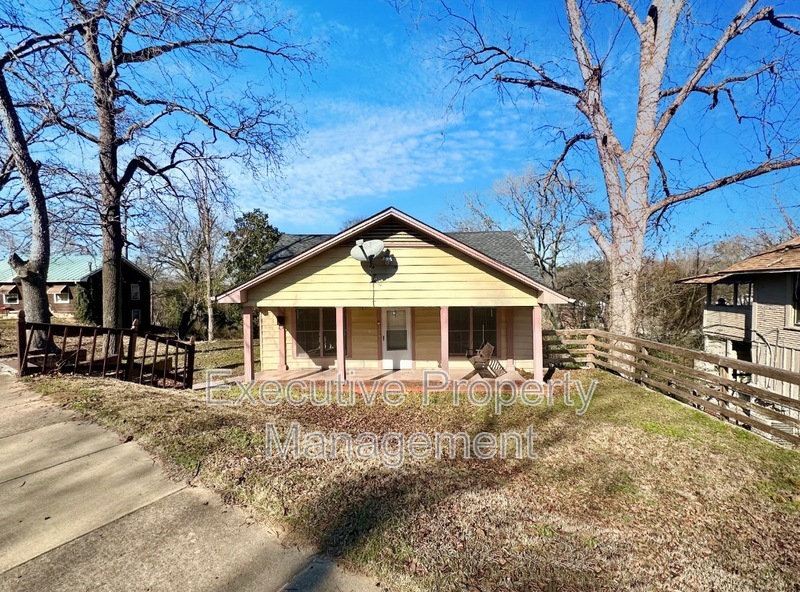 Birmingham House: 4028 40th Avenue N