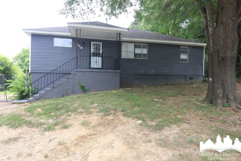 Memphis House: 158 Pickett Rd