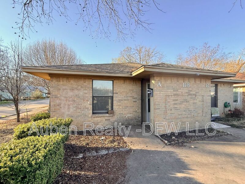 Arlington Condo: 118 Maple Street