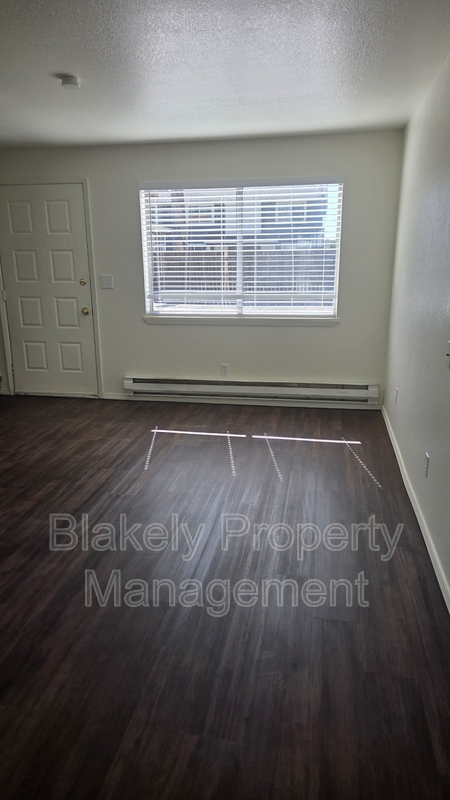 Nampa Condo: 211 East Bird Avenue - A