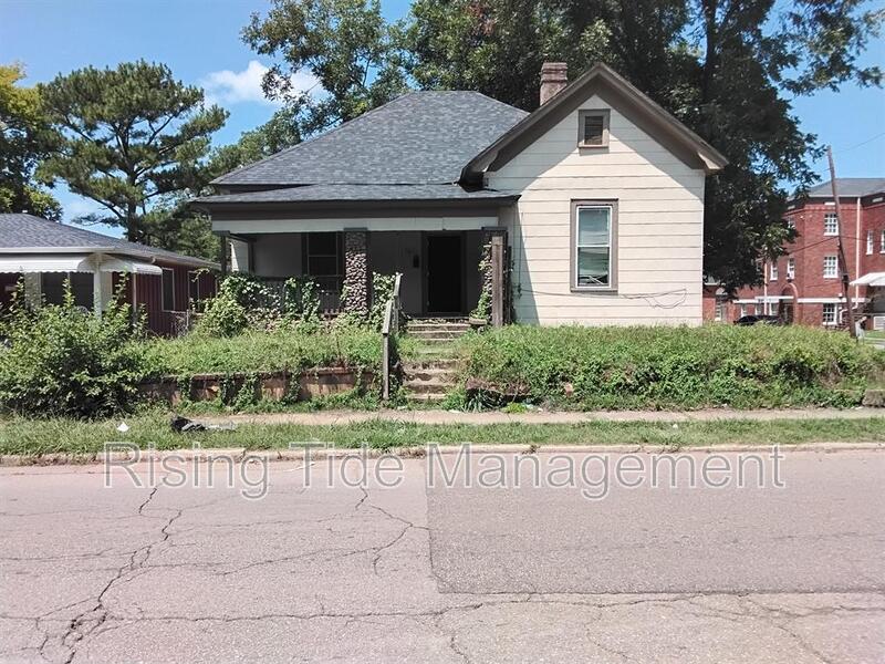 Birmingham House: 736 Jefferson Blvd