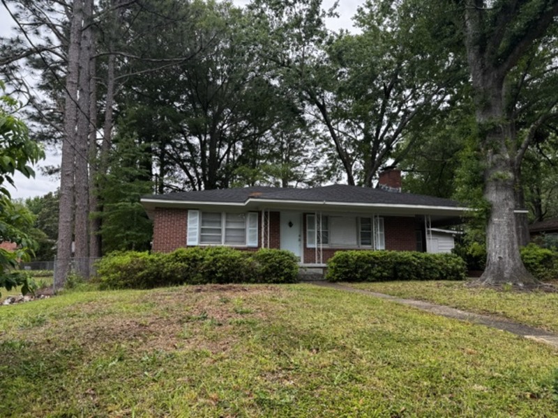 Greenville House: 2414 Slay Drive