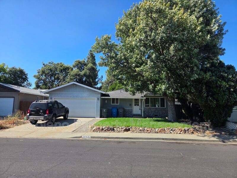 Vacaville House: 1955 Southwood Drive