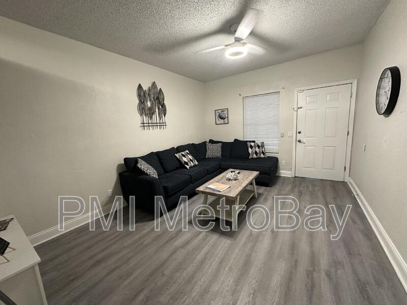 Tampa Condo: 8210 North Klondyke Street