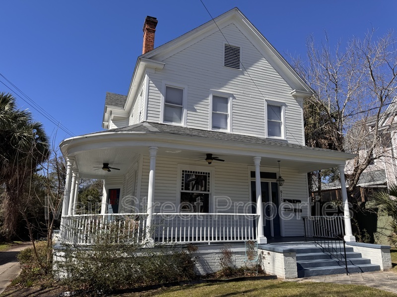 Pensacola House: 911 North Spring Street