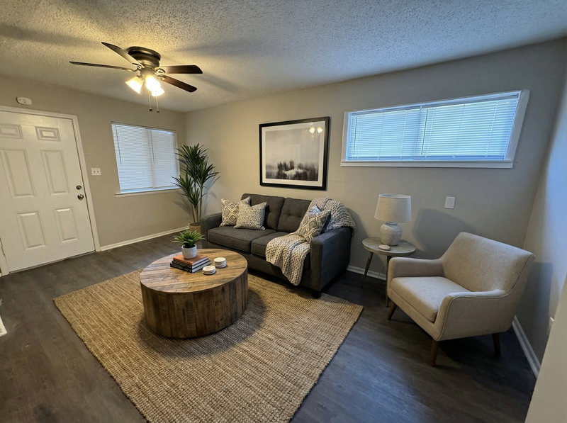 Memphis Condo: 2086 Hubert Avenue - 1