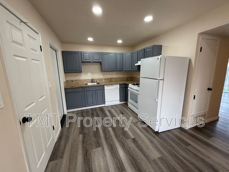 Sacramento Condo: 1200 Wayland Avenue