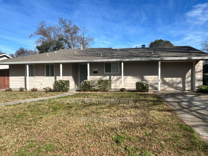 Sacramento House: 1316 Sebastian Way