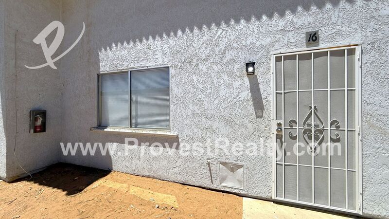 Apple Valley House: 22526 Sioux Road