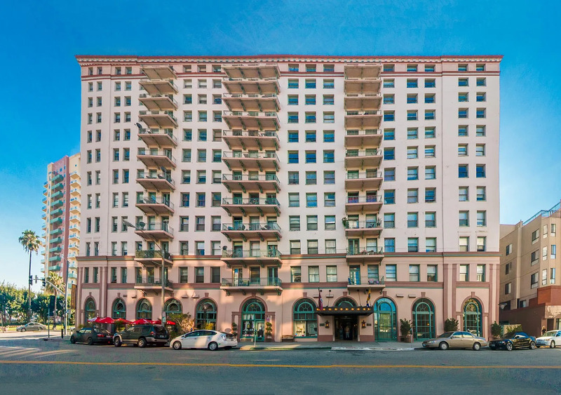 Long Beach Condo: 455 E Ocean Blvd