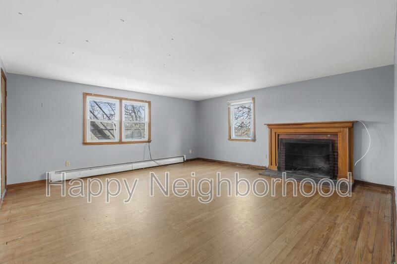 Meriden House: 16 Atkins StreetUnit 4