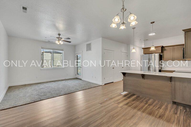 Lehi Condo: 3364 W Hardman Way