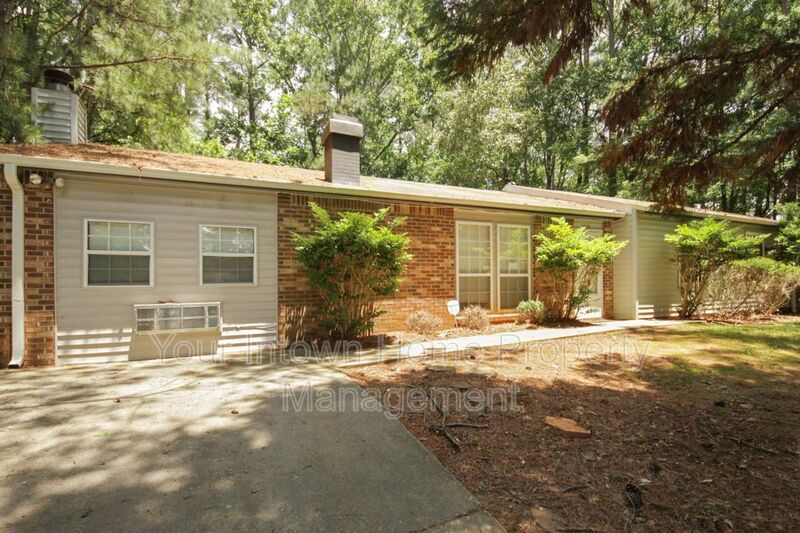 4 Bedroom House – 4454 Blackbirch Lane, Decatur, GA
