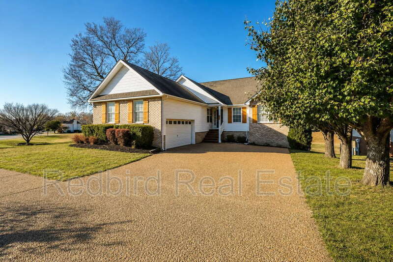 Franklin House: 1057 Meandering Way