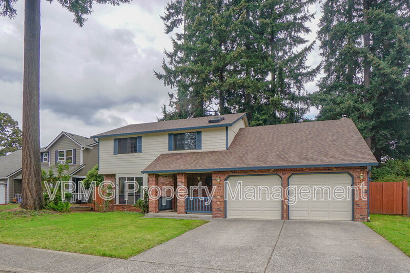 Vancouver House: 4017 Northeast 157th Avenue