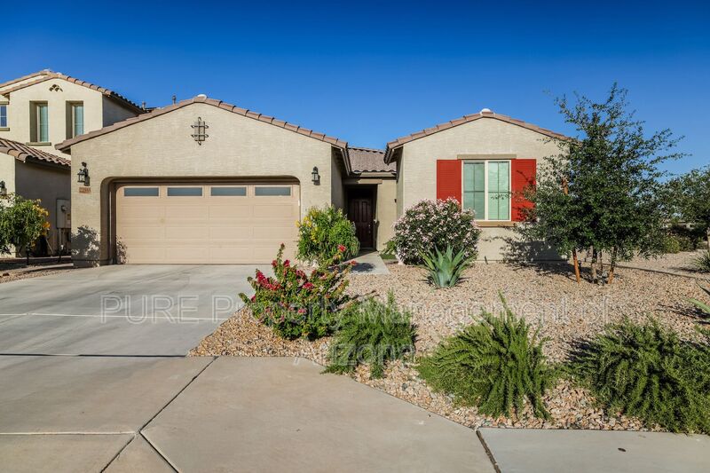 Maricopa House: 22555 N Diamond Dr