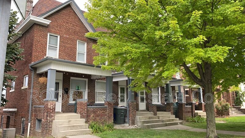 Columbus House: 1701-1707 N. Summit Street