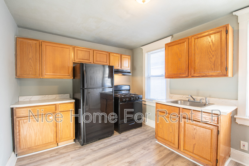 Riverside Condo: 606 Bridgeboro St.