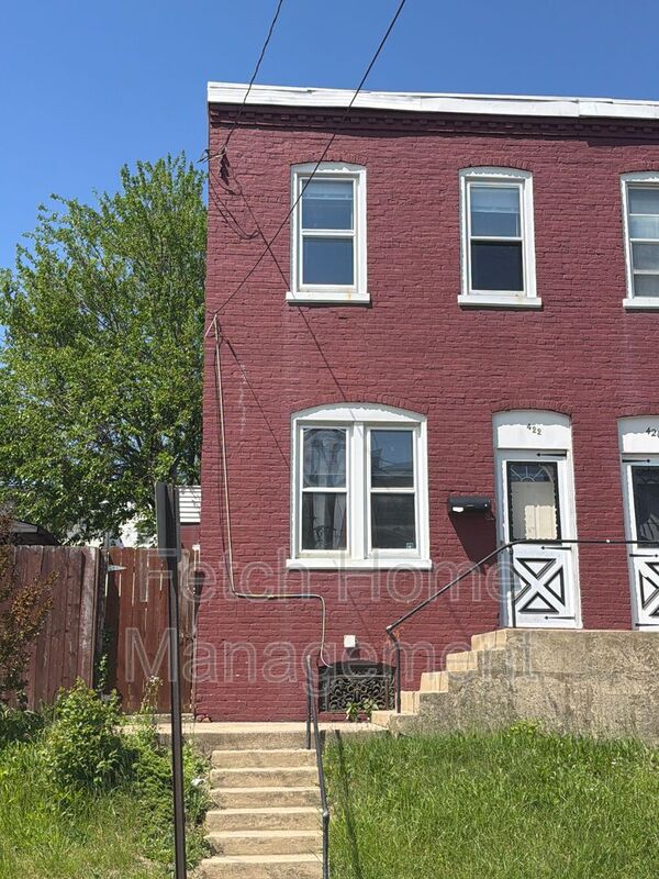 Lancaster House: 422 Hillside Avenue