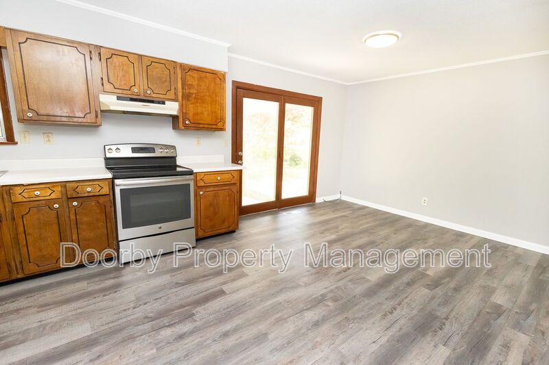 Chattanooga House: 8911 Drake Parkway Rd