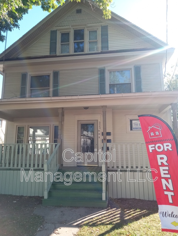 Lansing Condo: 323 West Saginaw Street