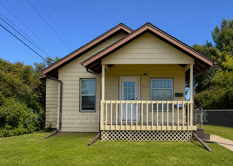Great Falls House: 511 33rd St N