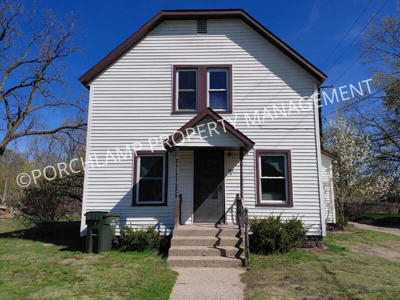 Muskegon Condo: 216 West Grand Avenue