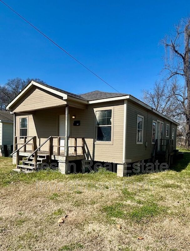 Bossier City House: 545 Wyche St.