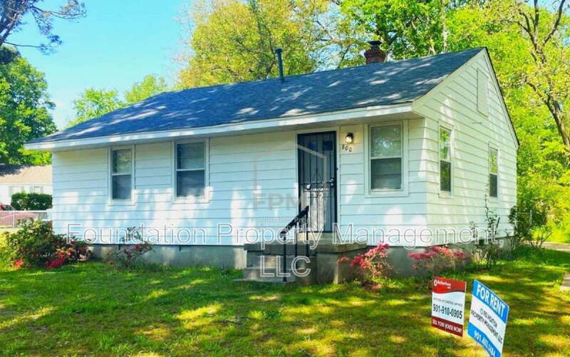 Memphis House: 800 Dawn Cove