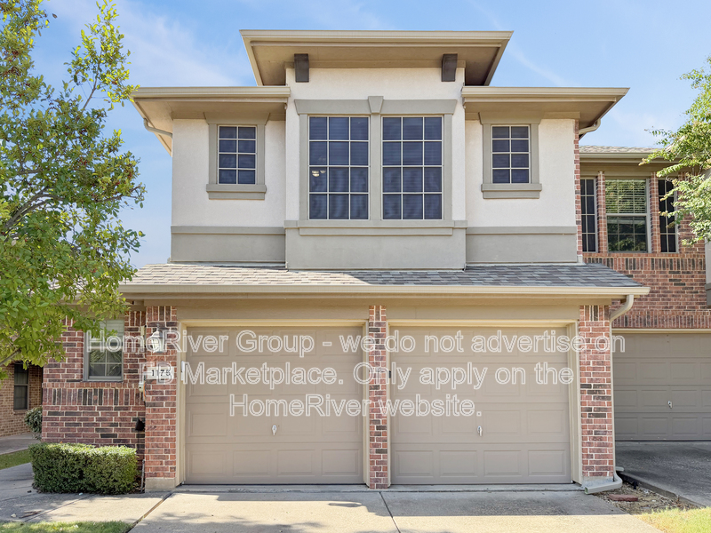 Allen Townhome: 1175 Sophia St