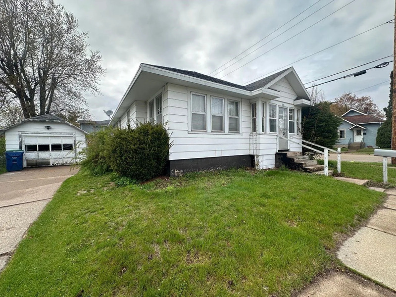 Clintonville House: 105 Lincoln Avenue
