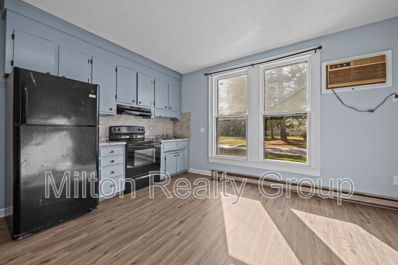 Coats Condo: 51 W Washington Street