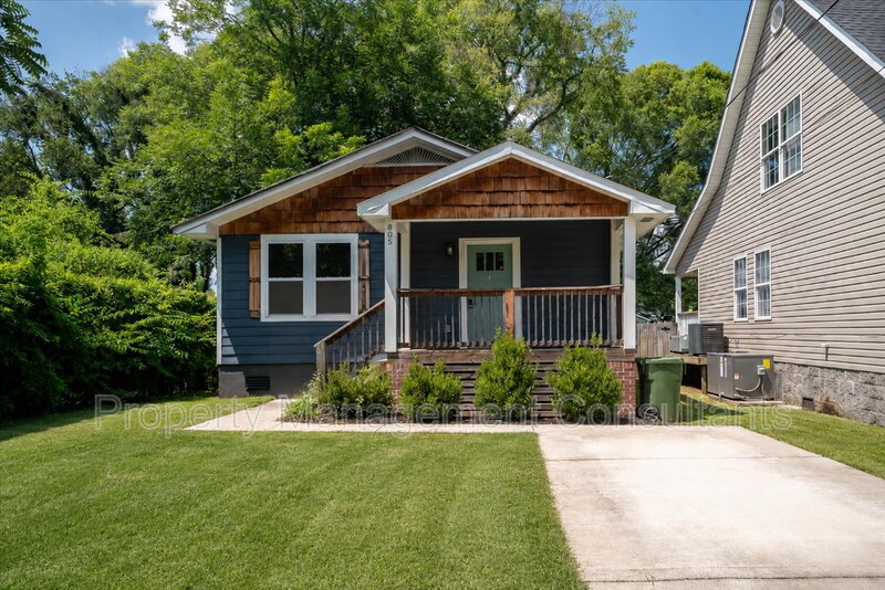 Huntsville House: 805 Rison Avenue Northeast